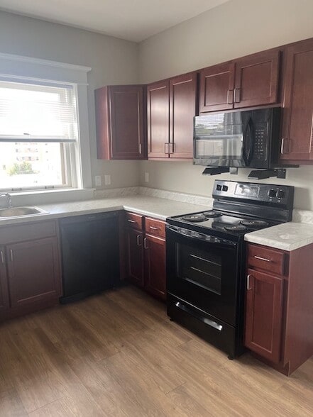 Building Photo - Senior Living 55+ - Historic Gallatin Square