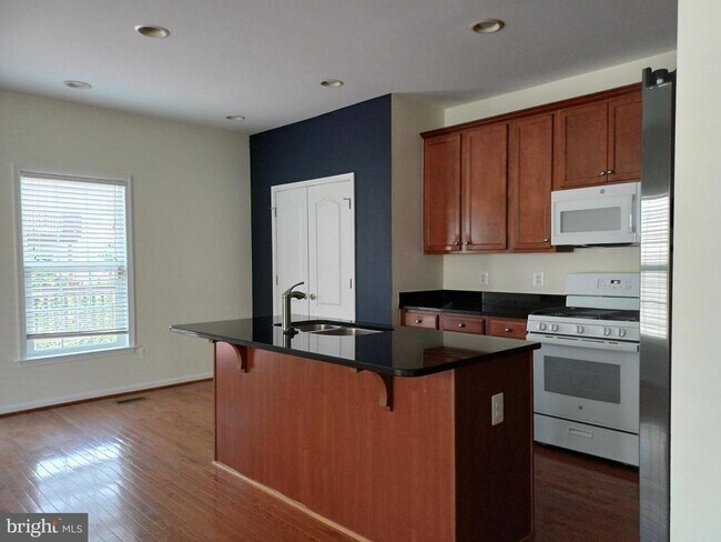 Building Photo - 25102 Cypress Mill Terrace