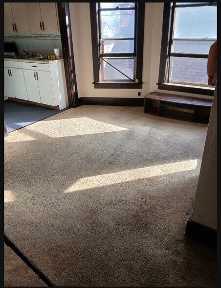 Livingroom - 304 N 22nd St