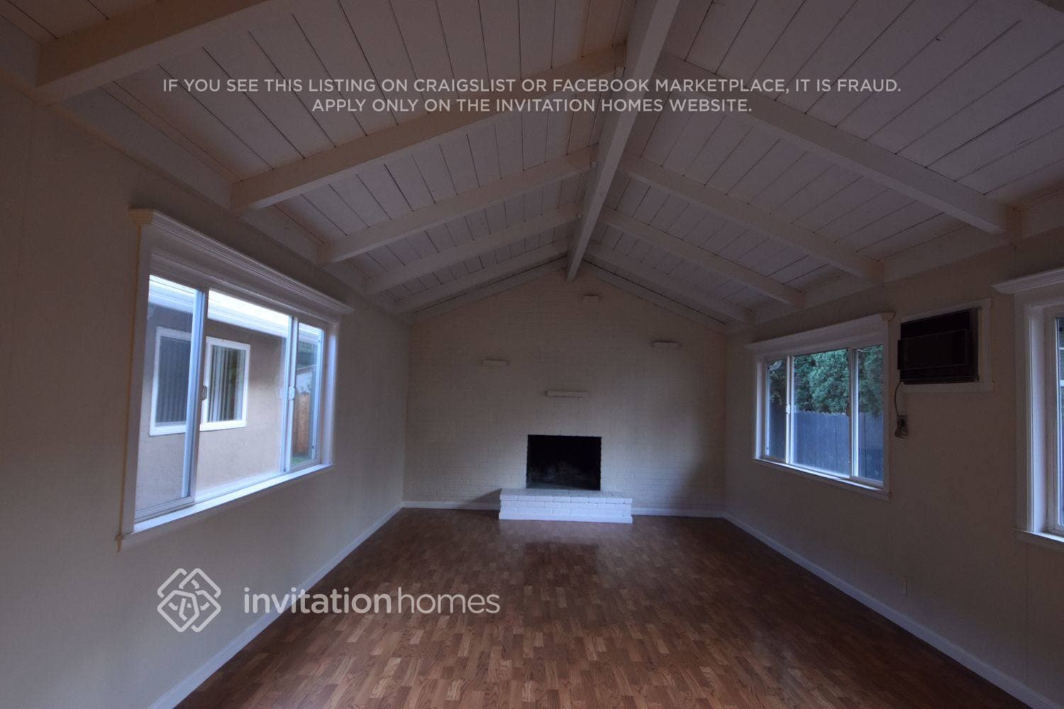 Building Photo - 868 Ashwood Ave