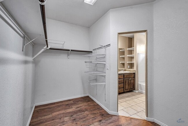 Building Photo - 5 Brooks Ranch Rd