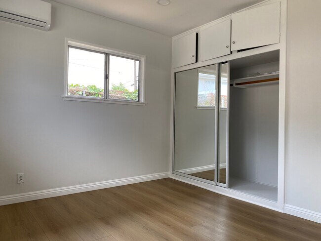 Building Photo - 4466 W 64th St