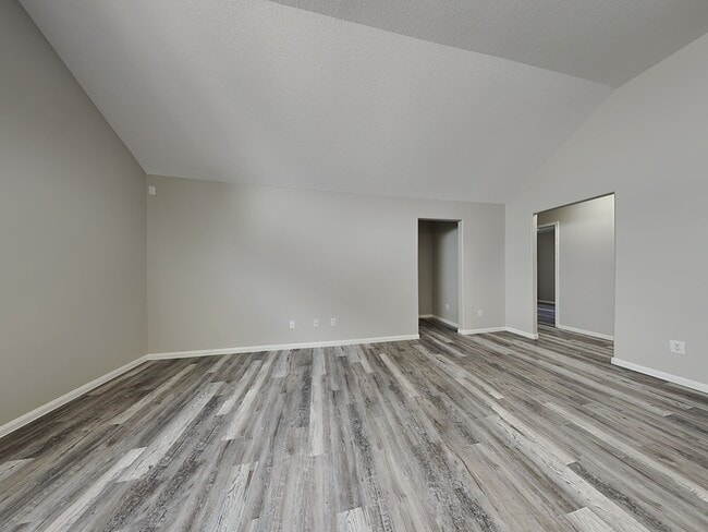 Building Photo - 22506 Spence Park Ct