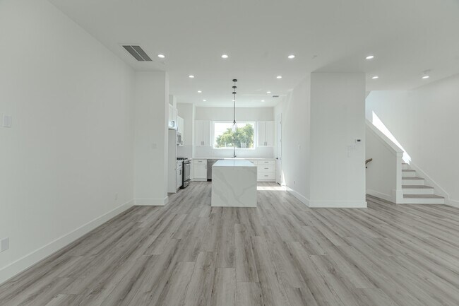 Building Photo - 7735 Hammerly Blvd