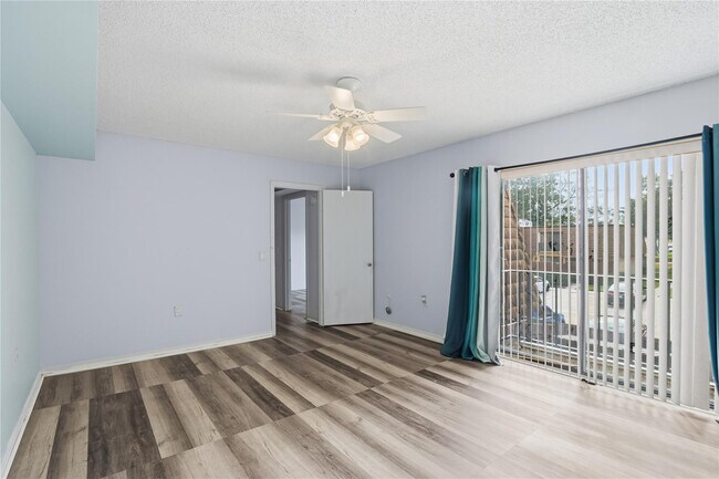 Building Photo - 1821 18th Ln