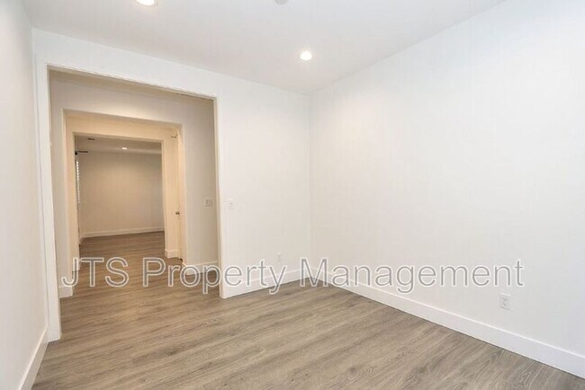 Building Photo - 4988 Amina Fair Way