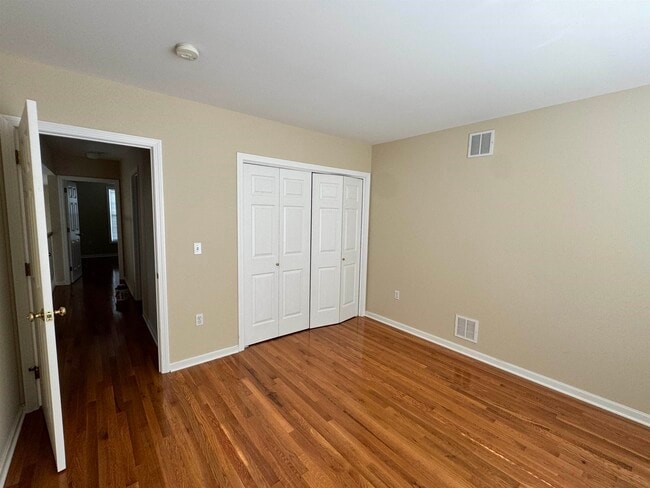 Building Photo - 55 Augusta Way