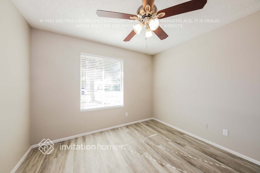 Building Photo - 4228 W Mission Ln