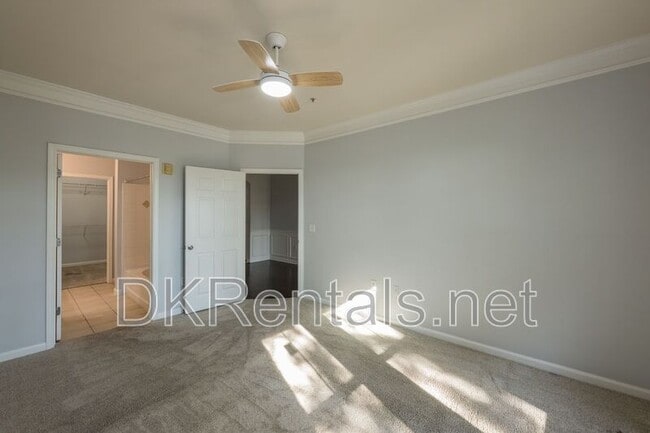 Building Photo - 1850 Cotillion Dr