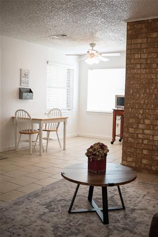 Building Photo - 1810 Highland Ave