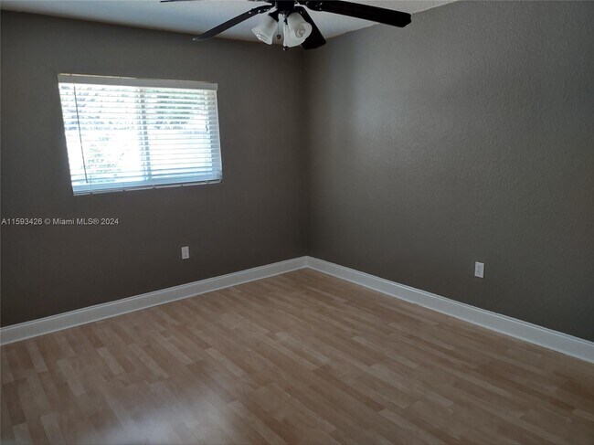 Building Photo - 11311 NW 32nd Manor