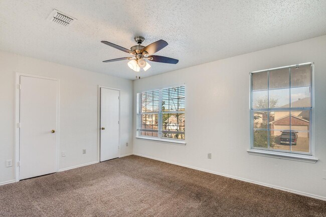 Building Photo - 10141 Chapel Rock Dr