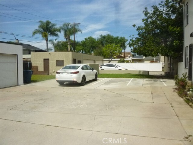 Building Photo - 15709 Brighton Ave