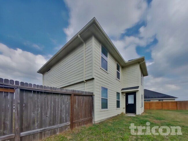 Building Photo - 21407 Jamals Way