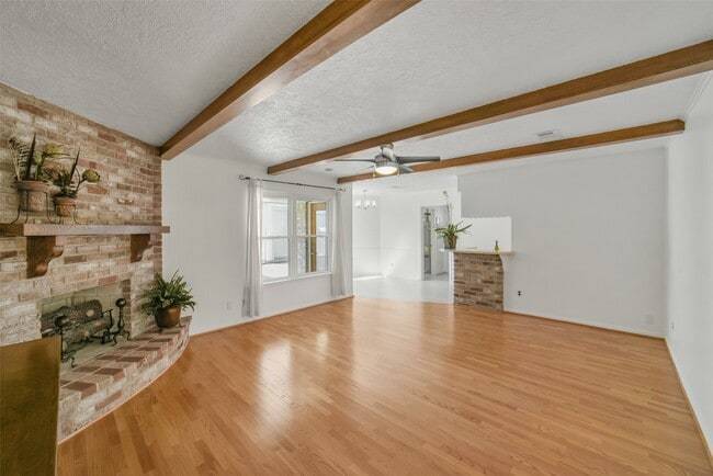 Building Photo - 8415 Braesdale Ln