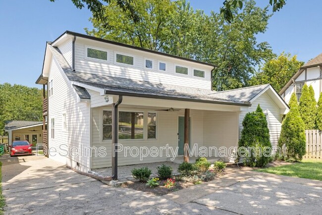 Building Photo - 227 53rd Ave N