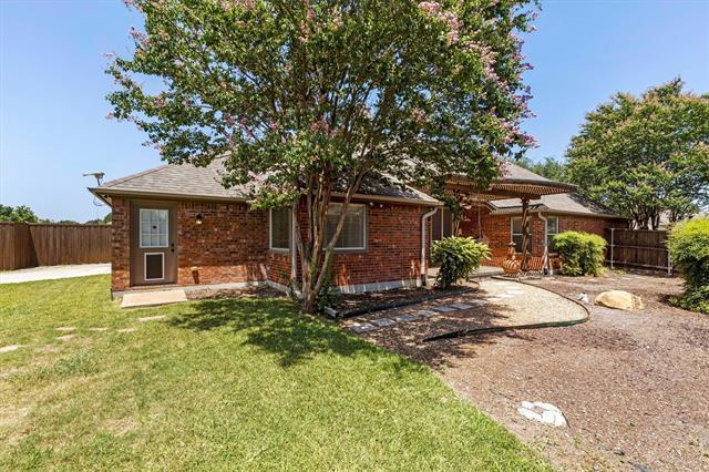 Building Photo - 1597 Castle Pines Dr