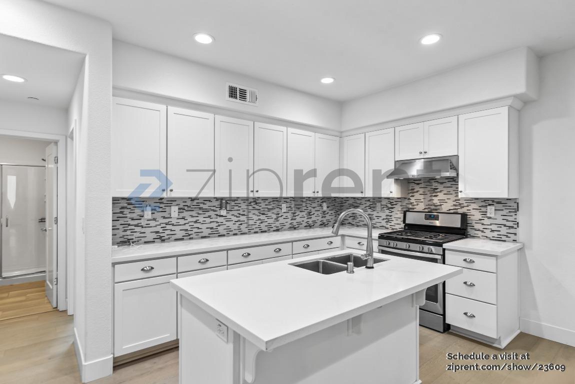 Building Photo - 37577 Masts Cove Way
