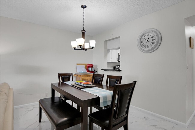 Building Photo - 260 NW 76th Ave