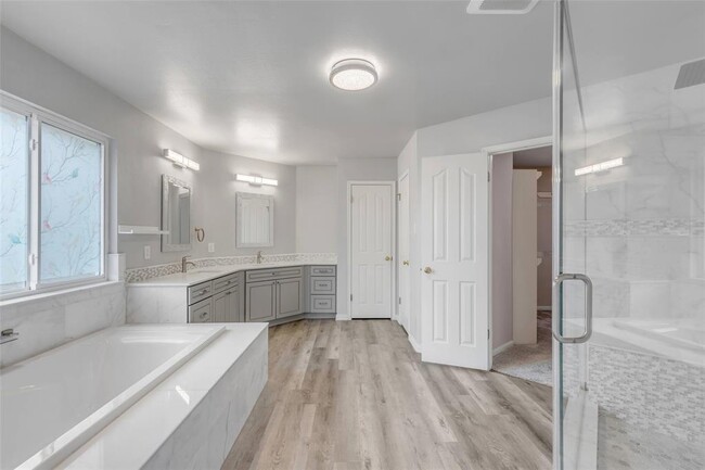 Building Photo - 12601 Duckcreek Ct