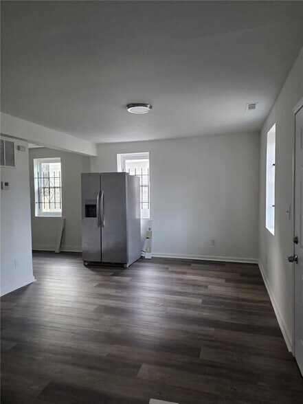 Building Photo - 210 Ormond St SW