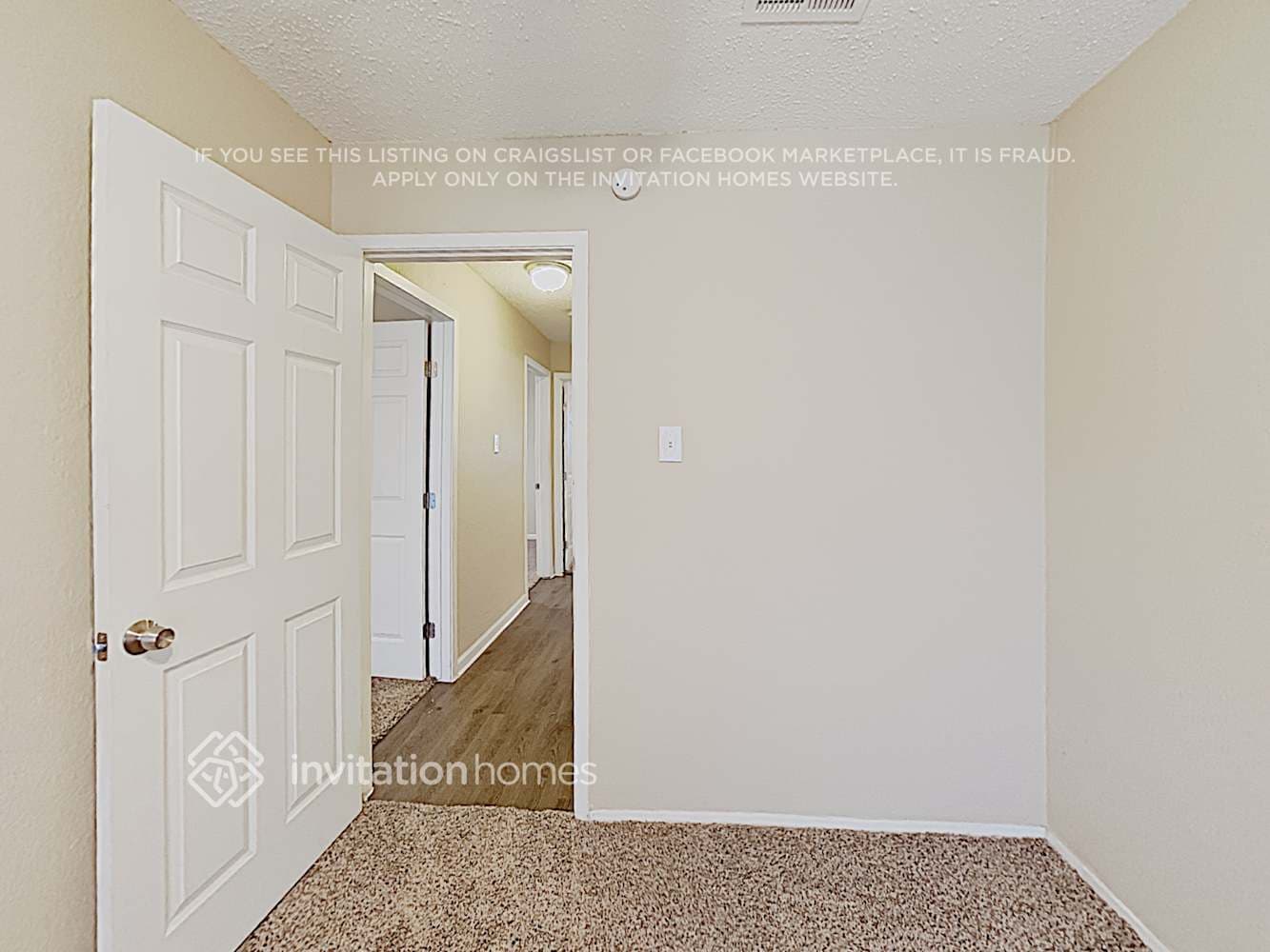 Building Photo - 841 Apple Valley Dr