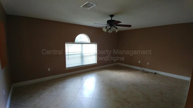 Building Photo - 14519 Lake Price Dr