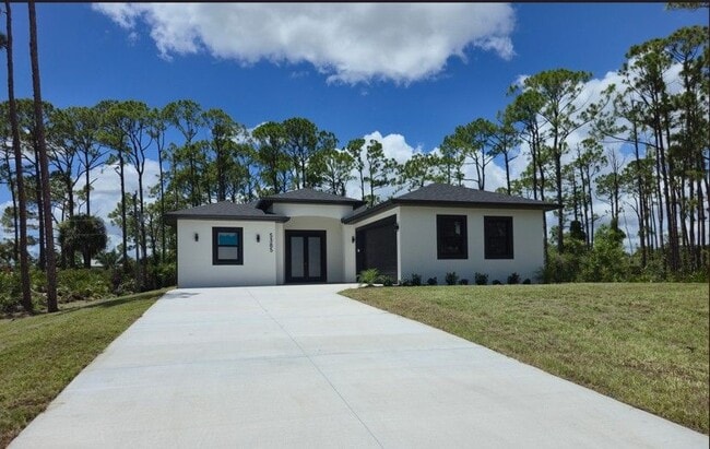 Building Photo - 5385 Kasper St