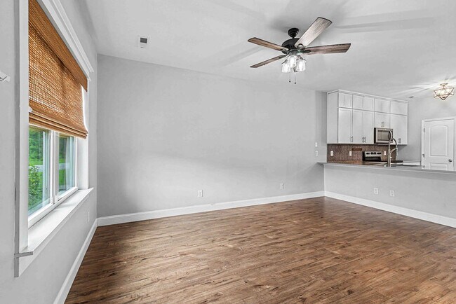 Building Photo - 110 Justice Farm Dr
