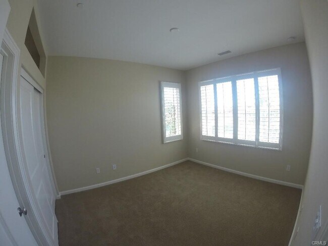 Building Photo - 2bd/2.5ba two car garage end unit condo in Orchard Hill Irvine for rent