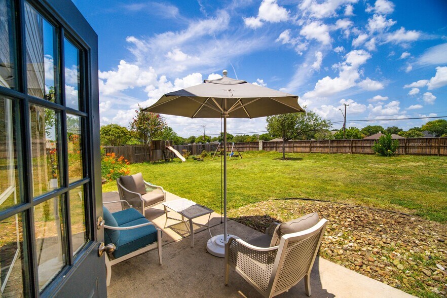 Building Photo - 3603 Blairstone