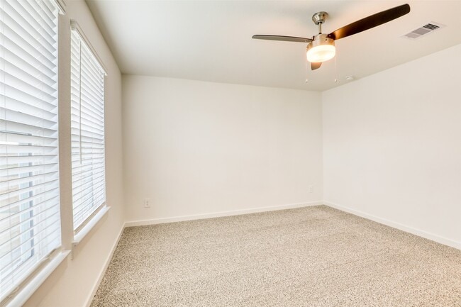 Building Photo - 2818 Lisburn Ter Ln