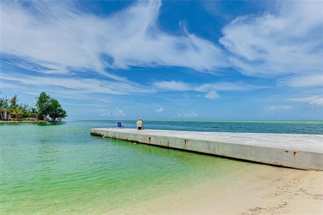 Building Photo - 11 Sandy Cove Rd