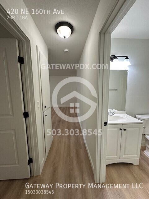 Building Photo - 420 NE 160th Ave