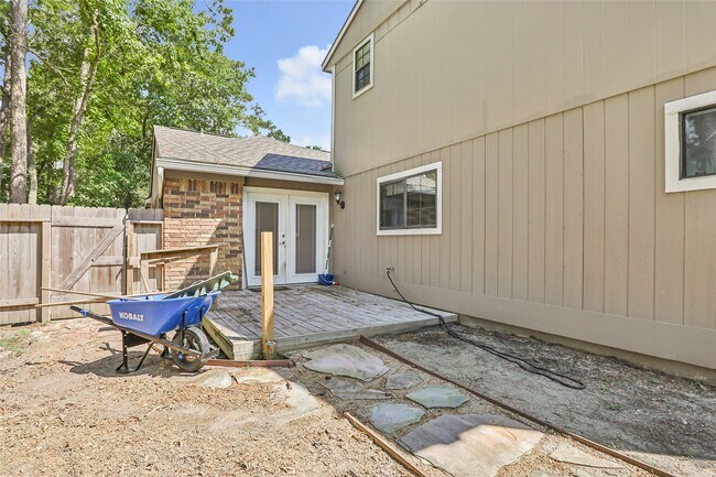 Building Photo - 3122 Lake Stream Dr