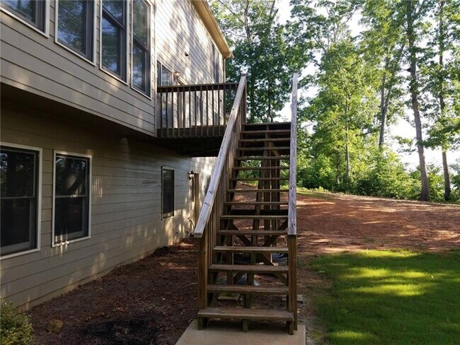 Building Photo - 2088 Towne Mill Ave