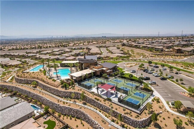 Building Photo - Exquisite 6-bed/ 6-bath residence nestled within the prestigious, guard-gated community of Revere...