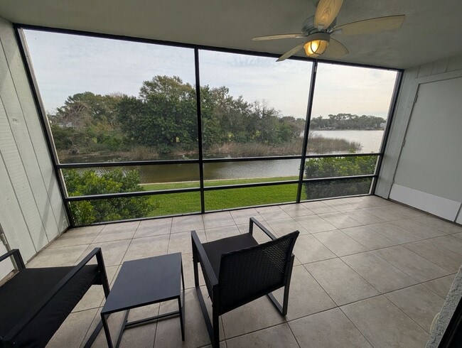 Building Photo - Fairview Vista Point 2 Bed / 2 Bath