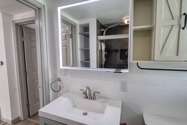 Building Photo - Modern 3-Bedroom Home with Smart Features & Premium Upgrades