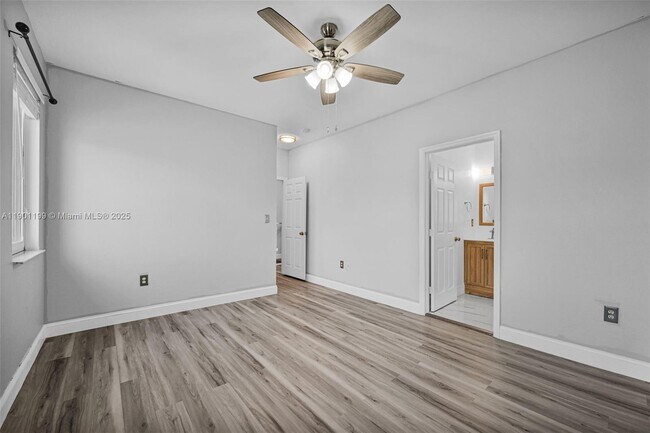 Building Photo - 640 SE 1st St