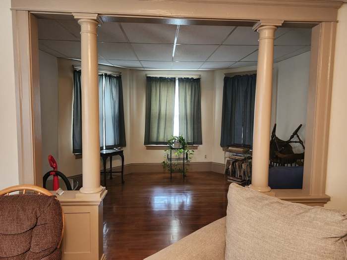 Building Photo - 125 Ingleside Ave