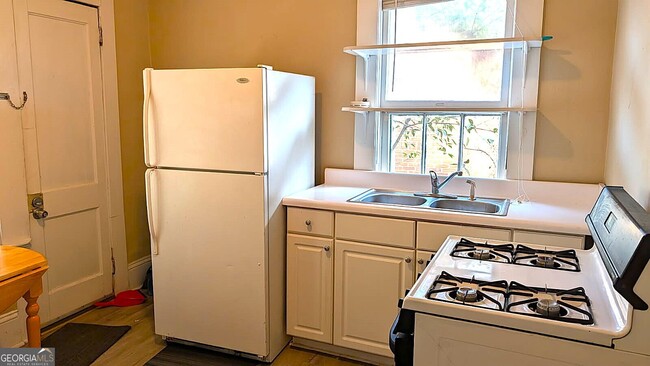 Building Photo - 2763 Vineville Ave