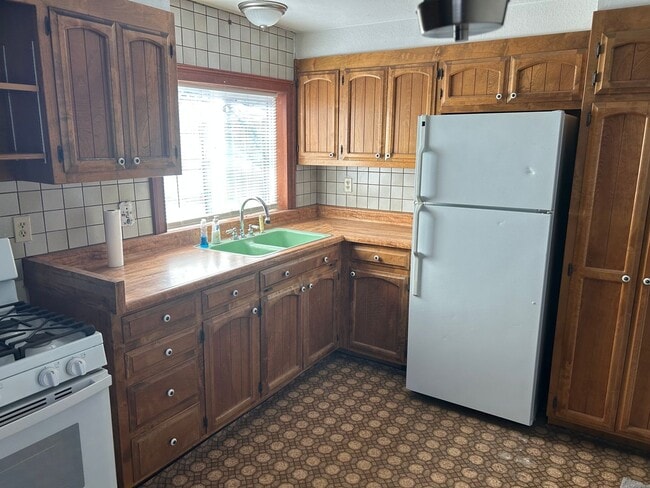 Building Photo - 1 bed/1 bath in Adin CA