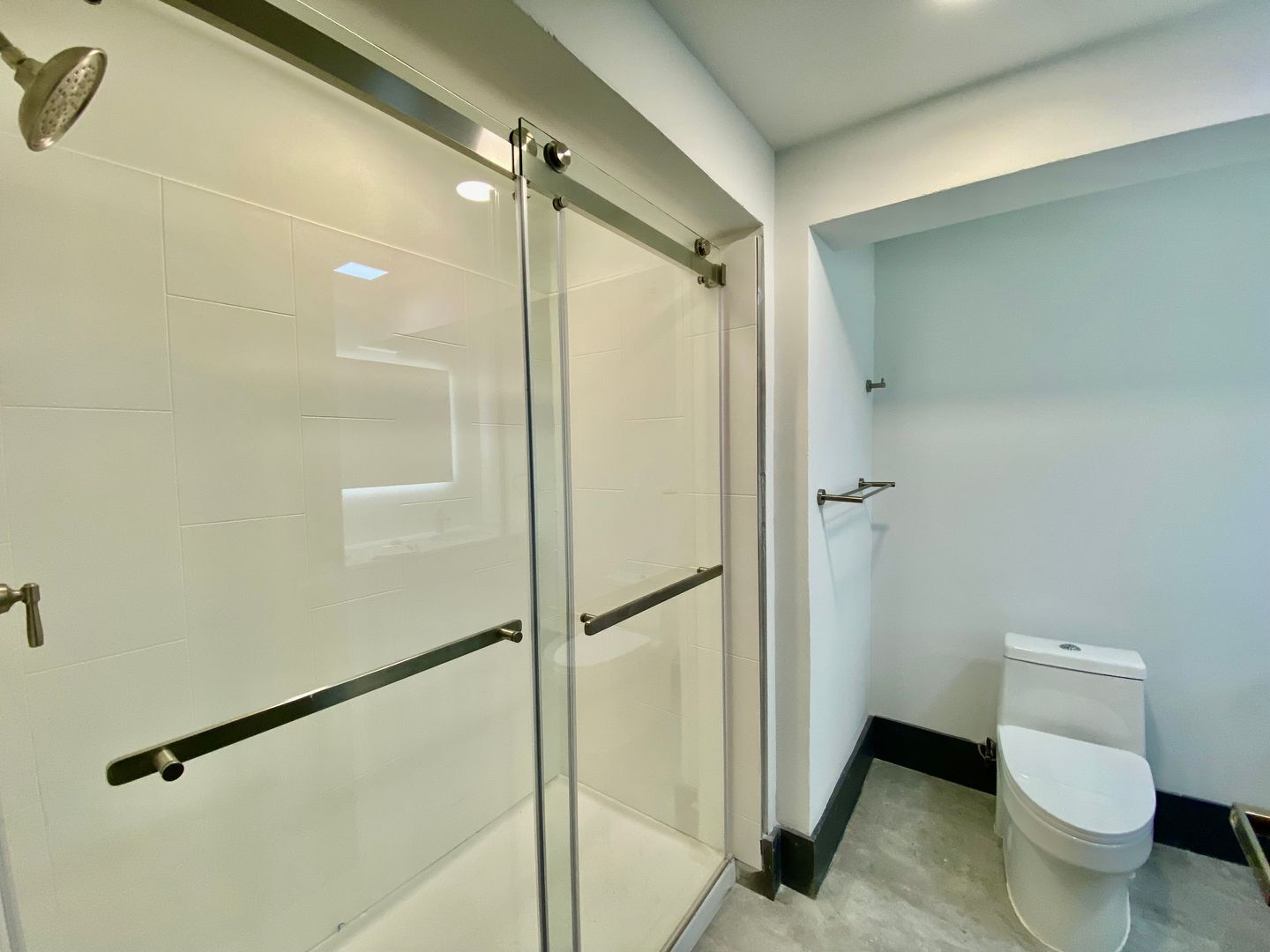 Building Photo - 116 E Randolph Ave