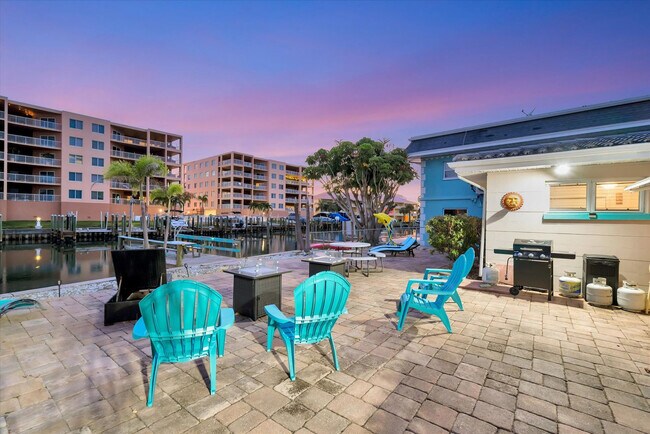 Building Photo - 11420 1st St E