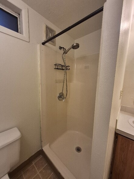 Building Photo - 1248 NW Ellan St