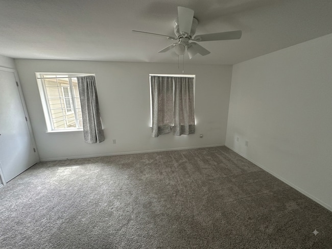 Building Photo - 18226 Big Fir Ct SE