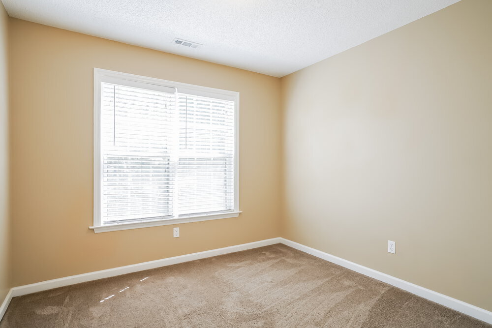 Building Photo - 2517 Dandridge Dr