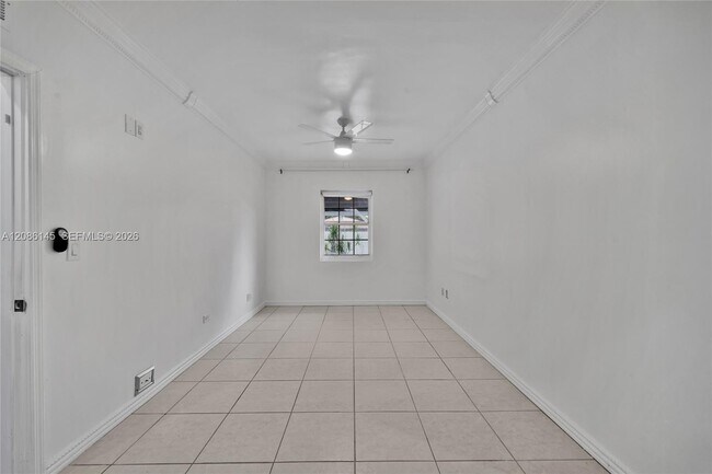 Building Photo - 2041 NE 182nd St