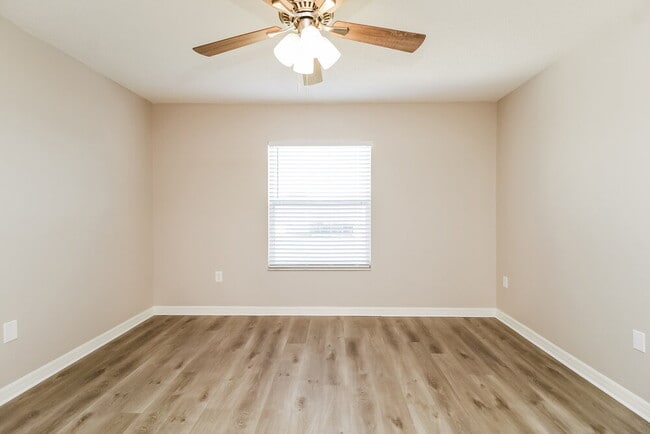 Building Photo - 15337 Black Lion Way